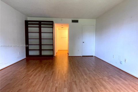 Condominio en venta en Weston, Florida, 2 dormitorios, 120.03 m2 № 2083952 - foto 13