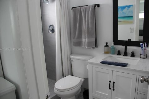 Casa en venta en Miami, Florida, 3 dormitorios, 122.91 m2 № 1836352 - foto 25