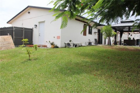 Casa en venta en Miami, Florida, 3 dormitorios, 122.91 m2 № 1836352 - foto 28