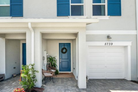 Adosado en venta en Stuart, Florida, 3 dormitorios, 137.03 m2 № 2187235 - foto 3