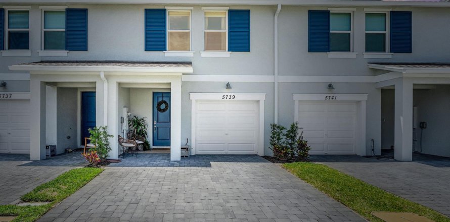 Adosado en Stuart, Florida 3 dormitorios, 137.03 m2 № 2187235