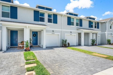Adosado en venta en Stuart, Florida, 3 dormitorios, 137.03 m2 № 2187235 - foto 2
