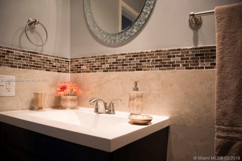 Condominio en alquiler en Pompano Beach, Florida, 2 dormitorios, 78.04 m2 № 1944454 - foto 10