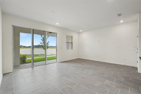 Touwnhouse à louer à San Antonio, Floride: 3 chambres, 148.83 m2 № 2310869 - photo 10