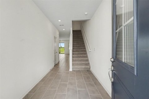 Touwnhouse à louer à San Antonio, Floride: 3 chambres, 148.83 m2 № 2310869 - photo 3