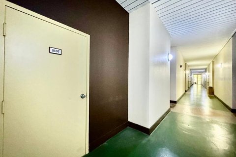 Copropriété à vendre à Tampa, Floride: 3 chambres, 130.16 m2 № 1907236 - photo 28
