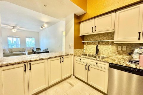 Copropriété à vendre à Tampa, Floride: 3 chambres, 130.16 m2 № 1907236 - photo 12