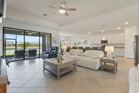 House in Bradenton, Florida 3 bedrooms, 226.59 sq.m. № 1827835 - photo 12