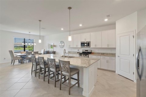 House in Bradenton, Florida 3 bedrooms, 226.59 sq.m. № 1827835 - photo 13
