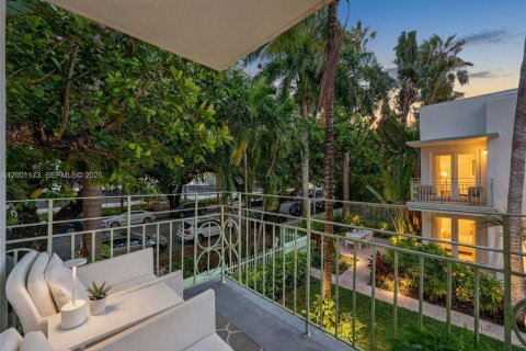 Condo in Miami Beach, Florida, 1 bedroom  № 2065173 - photo 9
