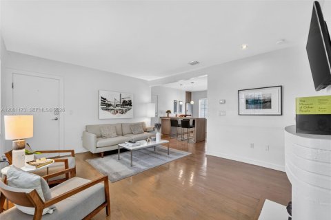 Condo in Miami Beach, Florida, 1 bedroom  № 2065173 - photo 12
