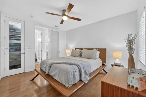 Condo in Miami Beach, Florida, 1 bedroom  № 2065173 - photo 15