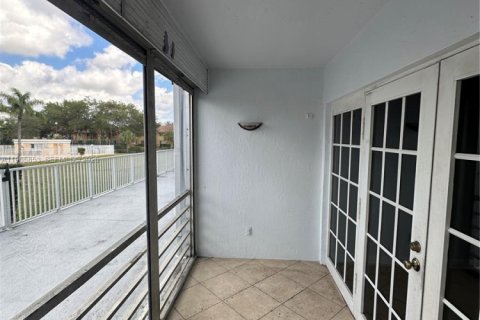 Copropriété à louer à Pembroke Pines, Floride: 2 chambres, 102.19 m2 № 2027460 - photo 18