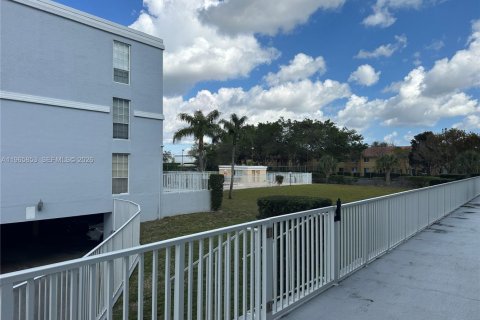 Copropriété à louer à Pembroke Pines, Floride: 2 chambres, 102.19 m2 № 2027460 - photo 20