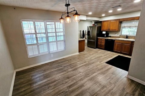 Villa ou maison à vendre à Keystone Heights, Floride: 4 chambres, 379.41 m2 № 1550961 - photo 30