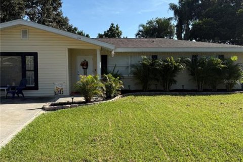 Casa en venta en Winter Haven, Florida, 4 dormitorios, 231.51 m2 № 1900184 - foto 2