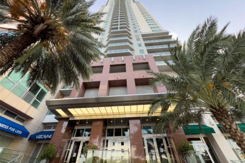 Copropriété à vendre à Miami, Floride: 2 chambres, 92.9 m2 № 2337719 - photo 23