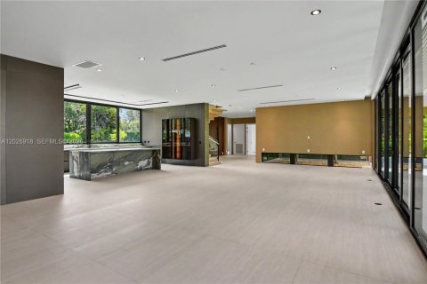 Villa ou maison à vendre à Pinecrest, Floride: 6 chambres, 686.36 m2 № 2253534 - photo 15