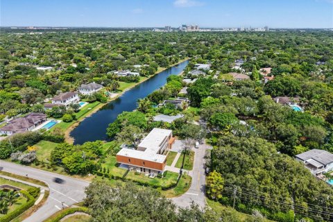 Villa ou maison à vendre à Pinecrest, Floride: 6 chambres, 686.36 m2 № 2253534 - photo 7