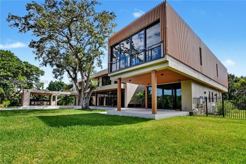 Villa ou maison à vendre à Pinecrest, Floride: 6 chambres, 686.36 m2 № 2253534 - photo 12