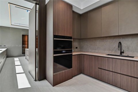Villa ou maison à vendre à Pinecrest, Floride: 6 chambres, 686.36 m2 № 2253534 - photo 22