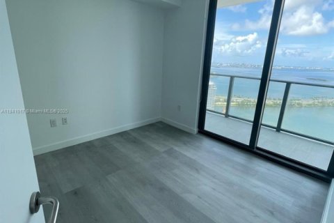 Condo in Miami, Florida, 1 bedroom  № 1833731 - photo 6