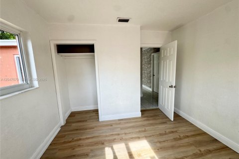 Casa en venta en Miramar, Florida, 3 dormitorios, 117.24 m2 № 2173219 - foto 11
