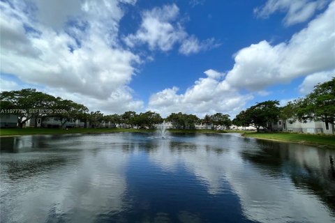 Condo à West Palm Beach, Floride, 2 chambres  № 2044589