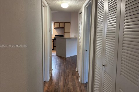 Copropriété à louer à West Palm Beach, Floride: 2 chambres, 91.88 m2 № 2044589 - photo 11