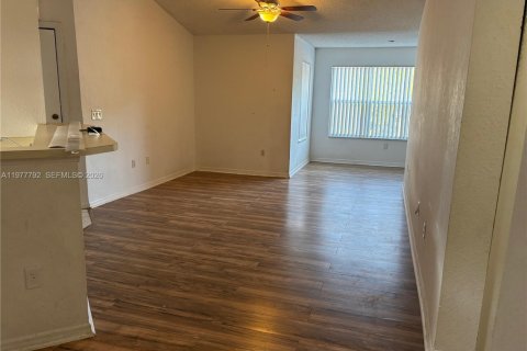 Copropriété à louer à West Palm Beach, Floride: 2 chambres, 91.88 m2 № 2044589 - photo 3