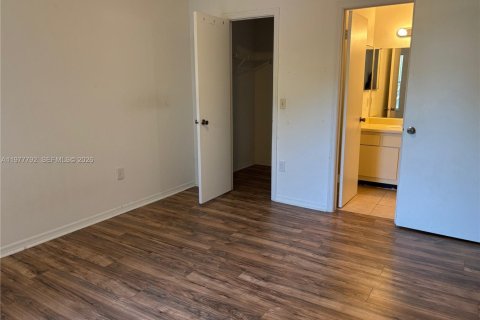 Copropriété à louer à West Palm Beach, Floride: 2 chambres, 91.88 m2 № 2044589 - photo 8