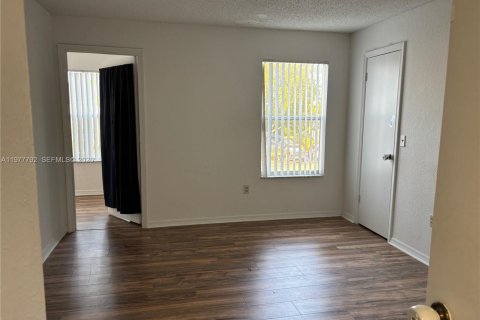 Copropriété à louer à West Palm Beach, Floride: 2 chambres, 91.88 m2 № 2044589 - photo 5