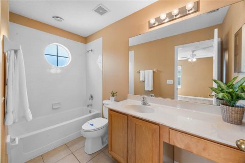 Casa en venta en Kissimmee, Florida, 6 dormitorios, 263.29 m2 № 1384822 - foto 23