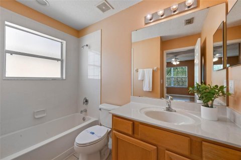 Casa en venta en Kissimmee, Florida, 6 dormitorios, 263.29 m2 № 1384822 - foto 25