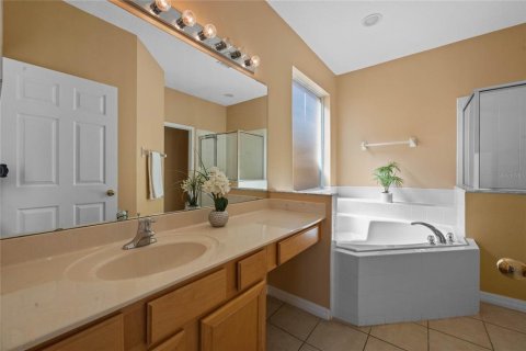 Casa en venta en Kissimmee, Florida, 6 dormitorios, 263.29 m2 № 1384822 - foto 13