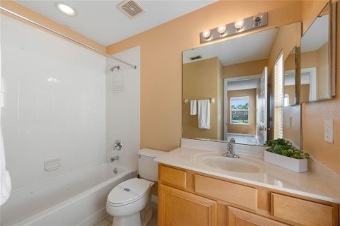 Casa en venta en Kissimmee, Florida, 6 dormitorios, 263.29 m2 № 1384822 - foto 27