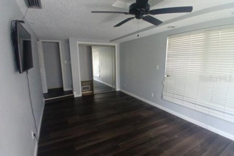 House in Port Charlotte, Florida 3 bedrooms, 176.42 sq.m. № 1879412 - photo 13