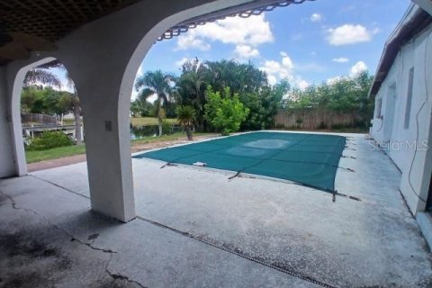 House in Port Charlotte, Florida 3 bedrooms, 176.42 sq.m. № 1879412 - photo 28