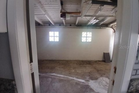 House in Port Charlotte, Florida 3 bedrooms, 176.42 sq.m. № 1879412 - photo 22