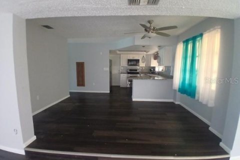 House in Port Charlotte, Florida 3 bedrooms, 176.42 sq.m. № 1879412 - photo 4