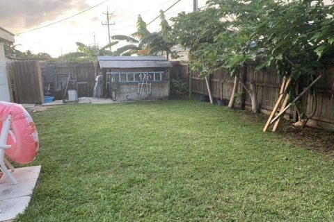 House in Lake Worth, Florida 3 bedrooms, 110.09 sq.m. № 2428182 - photo 22