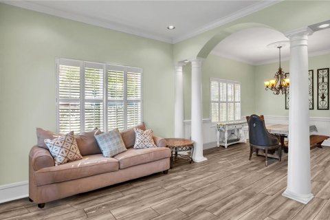 House in Lakeland, Florida 4 bedrooms, 372.72 sq.m. № 1918513 - photo 4