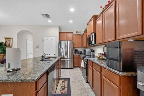 Townhouse in Riverview, Florida 3 bedrooms, 156.82 sq.m. № 2134275 - photo 9