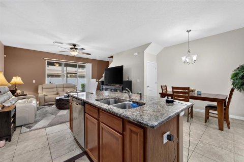 Townhouse in Riverview, Florida 3 bedrooms, 156.82 sq.m. № 2134275 - photo 26