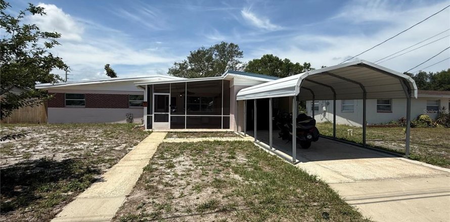 House in Daytona Beach, Florida 3 bedrooms, 112.78 sq.m. № 1754503