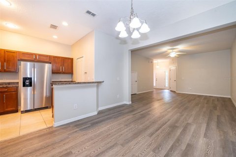 Condominio en alquiler en Orlando, Florida, 3 dormitorios, 170.38 m2 № 1835731 - foto 7