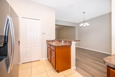 Condominio en alquiler en Orlando, Florida, 3 dormitorios, 170.38 m2 № 1835731 - foto 10