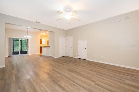 Condominio en alquiler en Orlando, Florida, 3 dormitorios, 170.38 m2 № 1835731 - foto 4