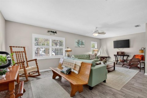 Casa en venta en Crescent City, Florida, 3 dormitorios, 117.71 m2 № 2203599 - foto 4