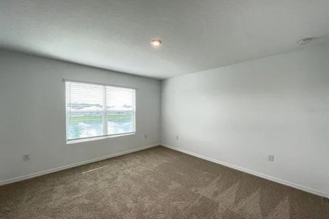 House in Kissimmee, Florida 4 bedrooms, 201.41 sq.m. № 1810339 - photo 14